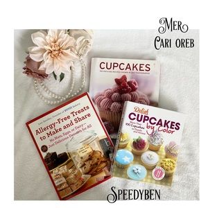 Cupcake Desserts Decorating Cookbook Bundle